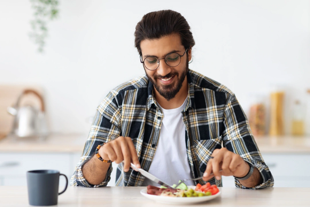 man eating a healthy meal